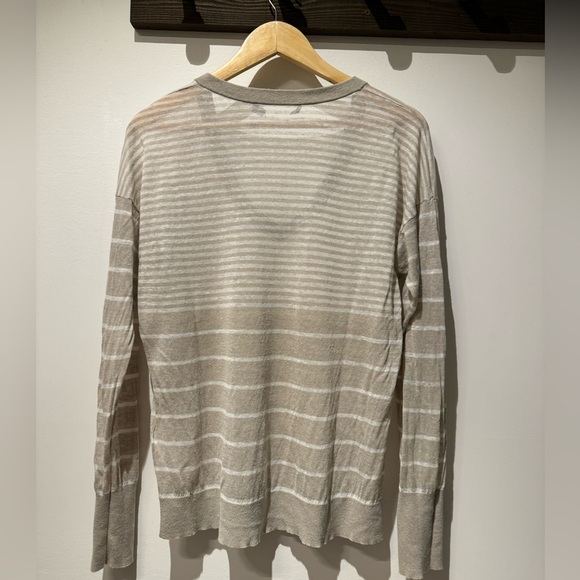 Judith & Charles - Poppy striped linen top - Picture 3 of 6